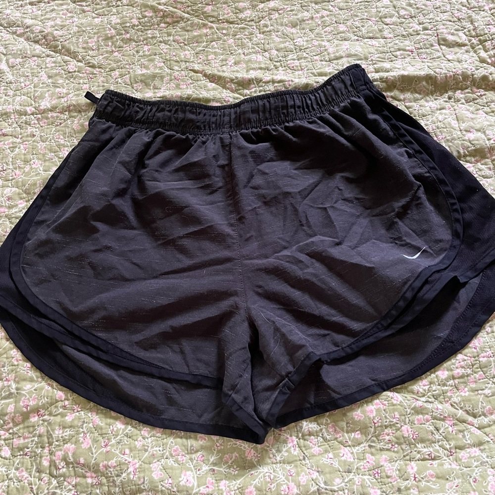 Dark grey large Nike shorts